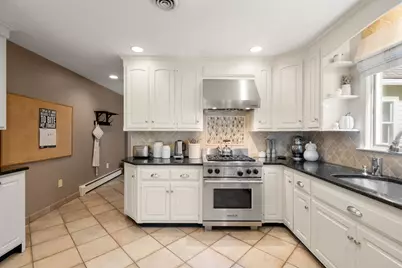 23 Longwood Dr, Hopkinton, MA 01748 - Photo 9