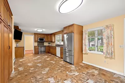 6 Norfolk, Leominster, MA 01453 - Photo 9