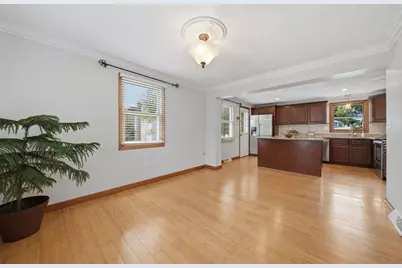2 Dobbins Drive, Woburn, MA 01801 - Photo 9