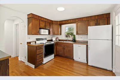 53 Roberts Rd, Medford, MA 02155 - Photo 11