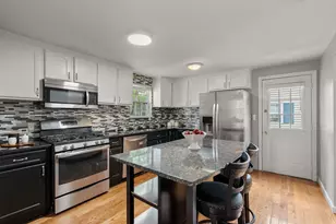 11 Arcadia Cir, Marlborough, MA 01752 - Photo 3
