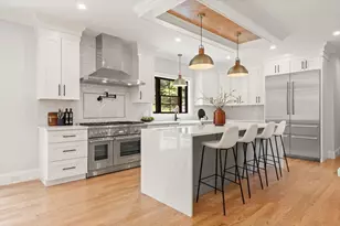 61 Lexington St, Burlington, MA 01803 - Photo 9