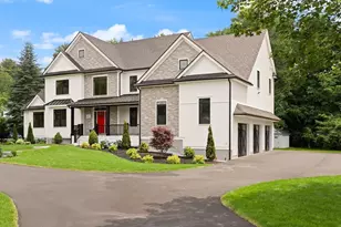 61 Lexington St, Burlington, MA 01803 - Photo 3