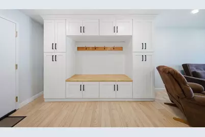 9 Weld St #19, Framingham, MA 01702 - Photo 5