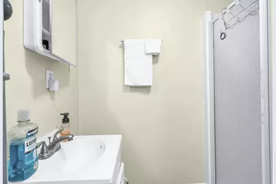 180 Chestnut Street, Chelsea, MA 02150 - Photo 27