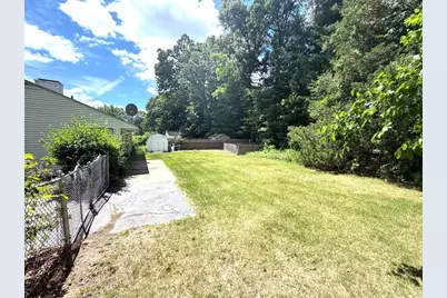 32 Crestmont, Springfield, MA 01108 - Photo 25