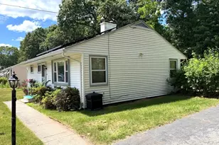 32 Crestmont, Springfield, MA 01108 - Photo 23