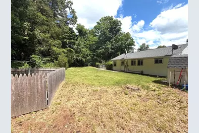 32 Crestmont, Springfield, MA 01108 - Photo 31
