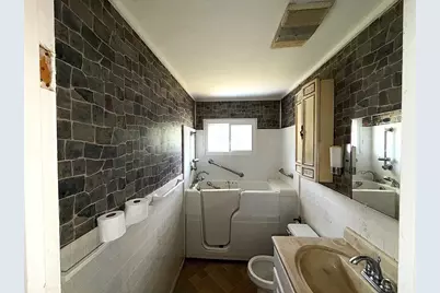 32 Crestmont, Springfield, MA 01108 - Photo 17