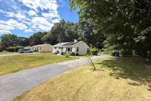 32 Crestmont, Springfield, MA 01108 - Photo 33