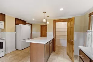 16 Chapel St, Ashburnham, MA 01430 - Photo 15
