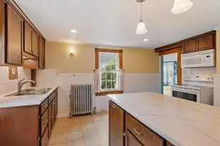 16 Chapel St, Ashburnham, MA 01430 - Photo 11