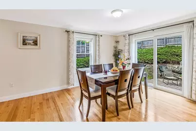 184 College Farm Rd, Waltham, MA 02451 - Photo 9