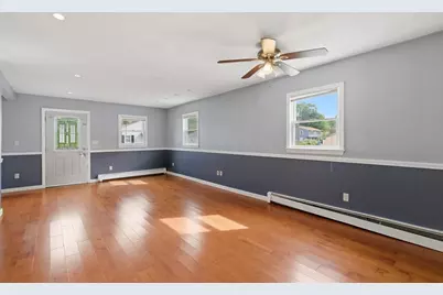 16 Elm St, Reading, MA 01867 - Photo 17