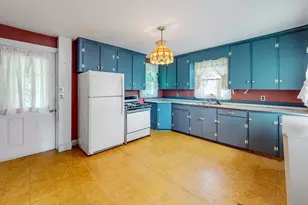 21 Grover St, Walpole, MA 02081 - Photo 5
