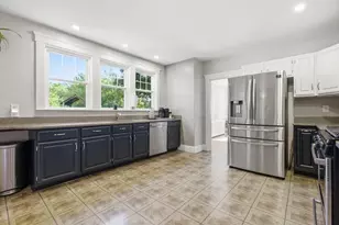 79 Orange St, Reading, MA 01867 - Photo 15
