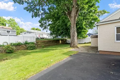 48 Chickering Street, Lawrence, MA 01843 - Photo 33