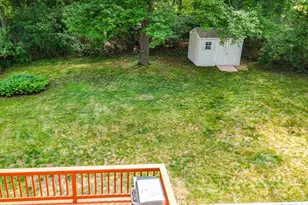 21 Elizabeth St, Stoughton, MA 02072 - Photo 37