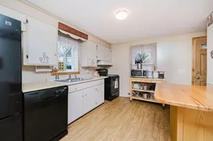 79 Bergeron St, Seekonk, MA 02771 - Photo 7