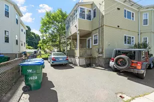 562 Main St, Medford, MA 02155 - Photo 3