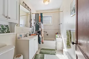 562 Main St, Medford, MA 02155 - Photo 21