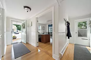 37 Davis St, Mansfield, MA 02048 - Photo 11