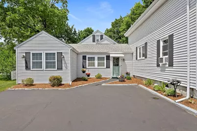 37 Davis St #2, Mansfield, MA 02048 - Photo 1