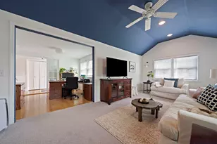 37 Davis St, Mansfield, MA 02048 - Photo 13