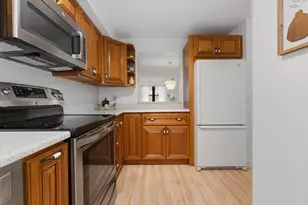 33 Maplewood Ave, Gloucester, MA 01930 - Photo 13