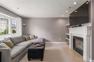 45 Sumner St, Quincy, MA 02169 - Photo 3