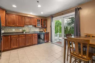 45 Sumner St, Quincy, MA 02169 - Photo 9