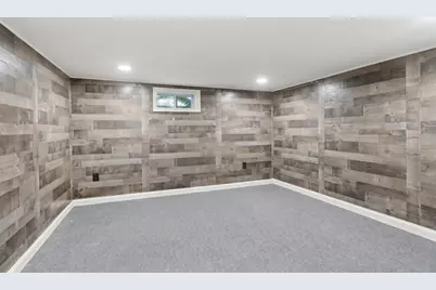 364 W Meadow Rd, Lowell, MA 01854 - Photo 15