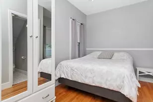 29 Ash St, Waltham, MA 02453 - Photo 17