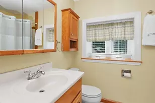 29 Ash St, Waltham, MA 02453 - Photo 25
