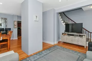29 Ash St, Waltham, MA 02453 - Photo 11