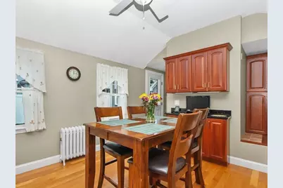 29 Ash Street, Waltham, MA 02453 - Photo 7