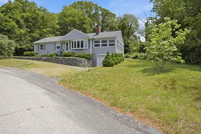 31 Clearwater Dr, Plymouth, MA 02360 - Photo 1