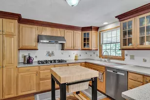 2 Sandspur Ln, North Reading, MA 01864 - Photo 5