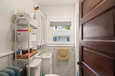 47 Wallis St, Beverly, MA 01915 - Photo 37