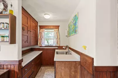47 Wallis St, Beverly, MA 01915 - Photo 25