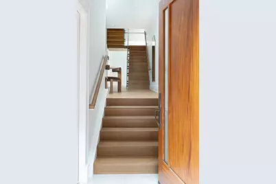 45 Temple St #103, Boston, MA 02114 - Photo 7