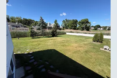 32 Eastern Ave, Essex, MA 01929 - Photo 7