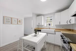 19 Keyes St, Quincy, MA 02169 - Photo 9