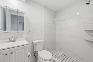 19 Keyes St, Quincy, MA 02169 - Photo 11