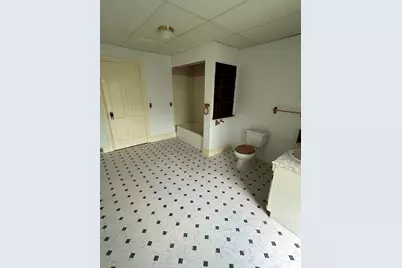 33 Burbank St, Millbury, MA 01527 - Photo 31