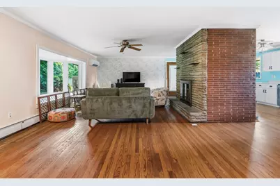 6 Valley Ln, Easthampton, MA 01027 - Photo 9