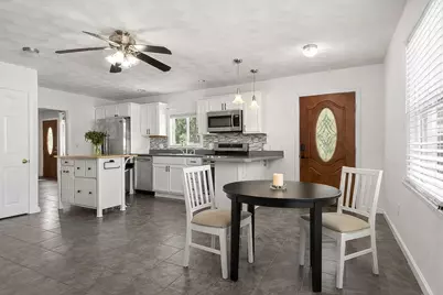 6 Vista Dr, Danvers, MA 01923 - Photo 5