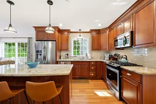 4 N Hills Ln, Wilbraham, MA 01095 - Photo 3