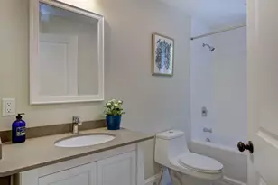287 Walnut Ave, Boston, MA 02119 - Photo 17