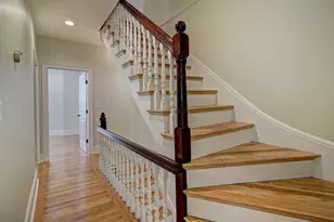 287 Walnut Ave, Boston, MA 02119 - Photo 15